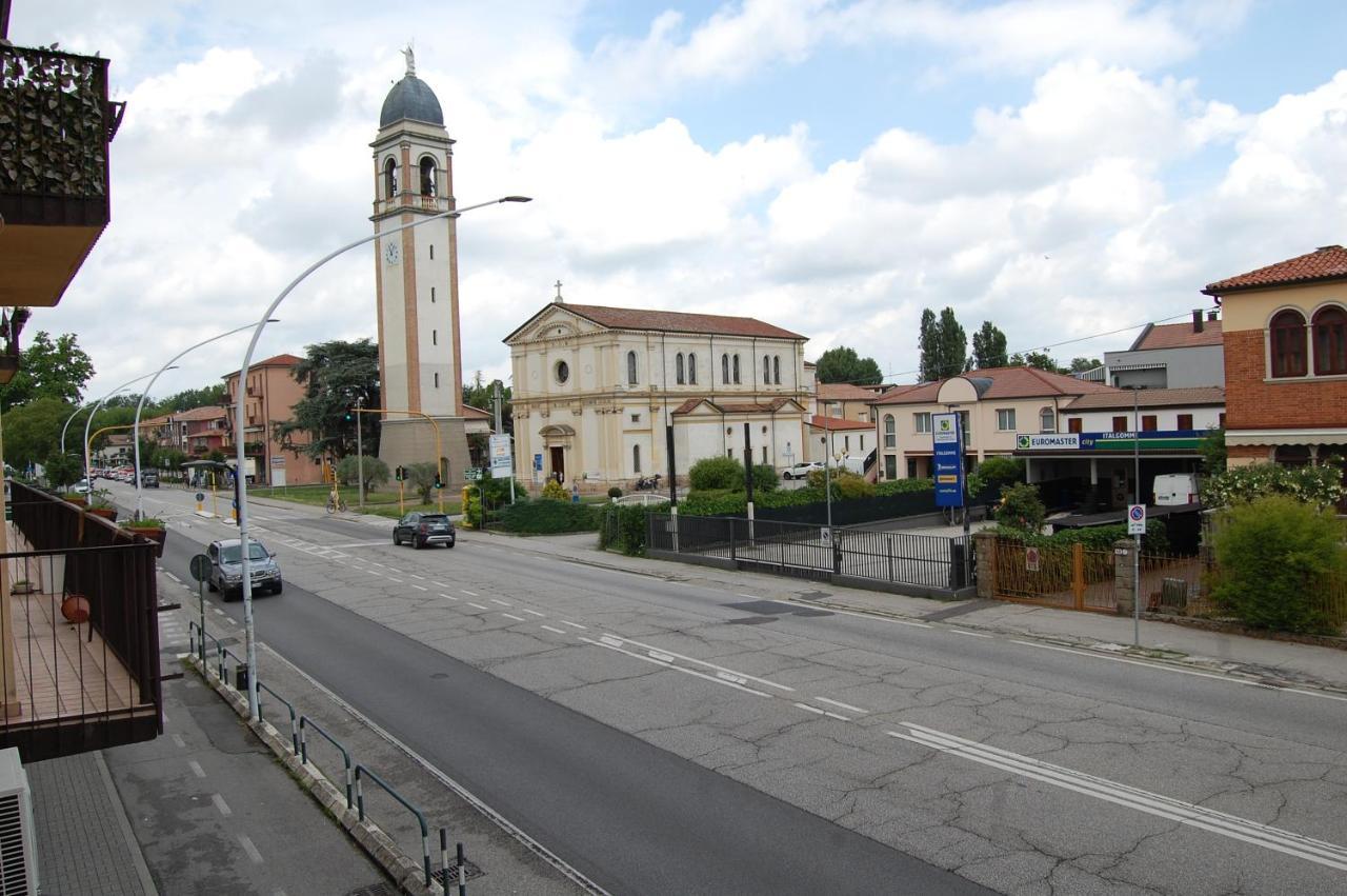 Locazione Turistica Elite Parco Brentelle Bed & Breakfast - Chiesanuova 135 E 167 Padova Eksteriør billede
